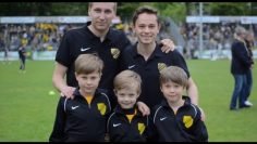 Die Einlaufkinder des SC Condor beim Pokalfinale 2015 | ELBKICK.TV