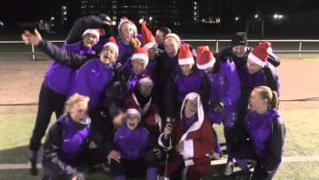 Weihnachtssingen mit den Frauen vom 1. FC Lübars | SPREEKICK.TV