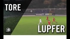 Weltklasse-Lupfer von Manuel Fischer (Tennis Borussia Berlin)